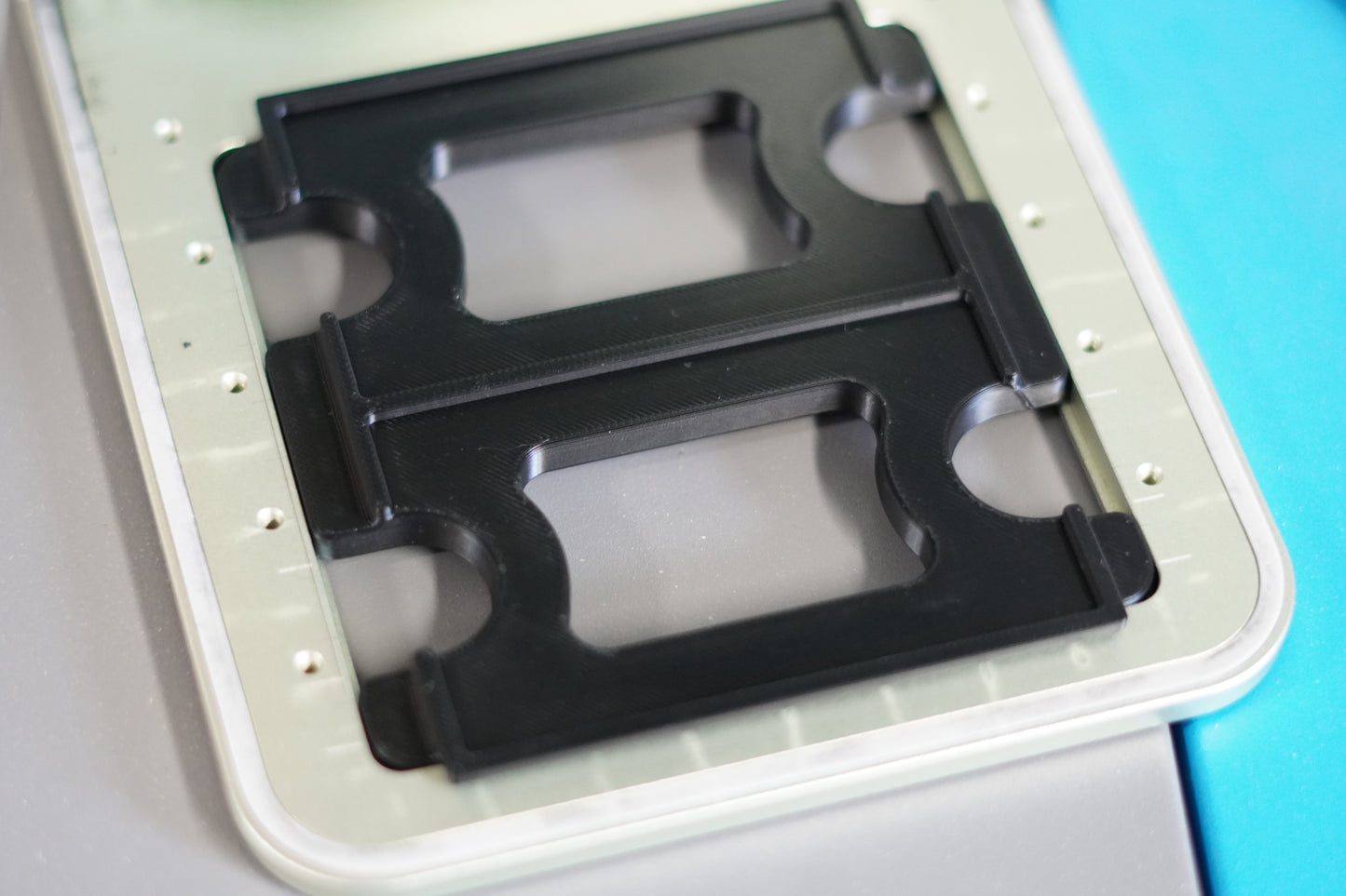 Dual-Slot Engraving Jig for xTool F1 – Metal Business Card Holder