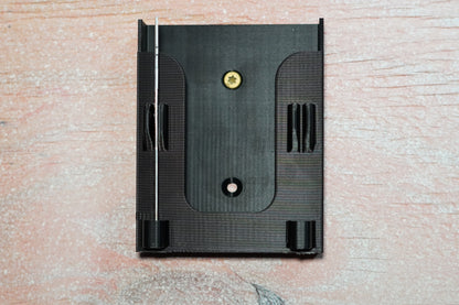 Wall-Mounted Milwaukee M18 Jigsaw Holder with Blade Slots – 3D Printed Organizer