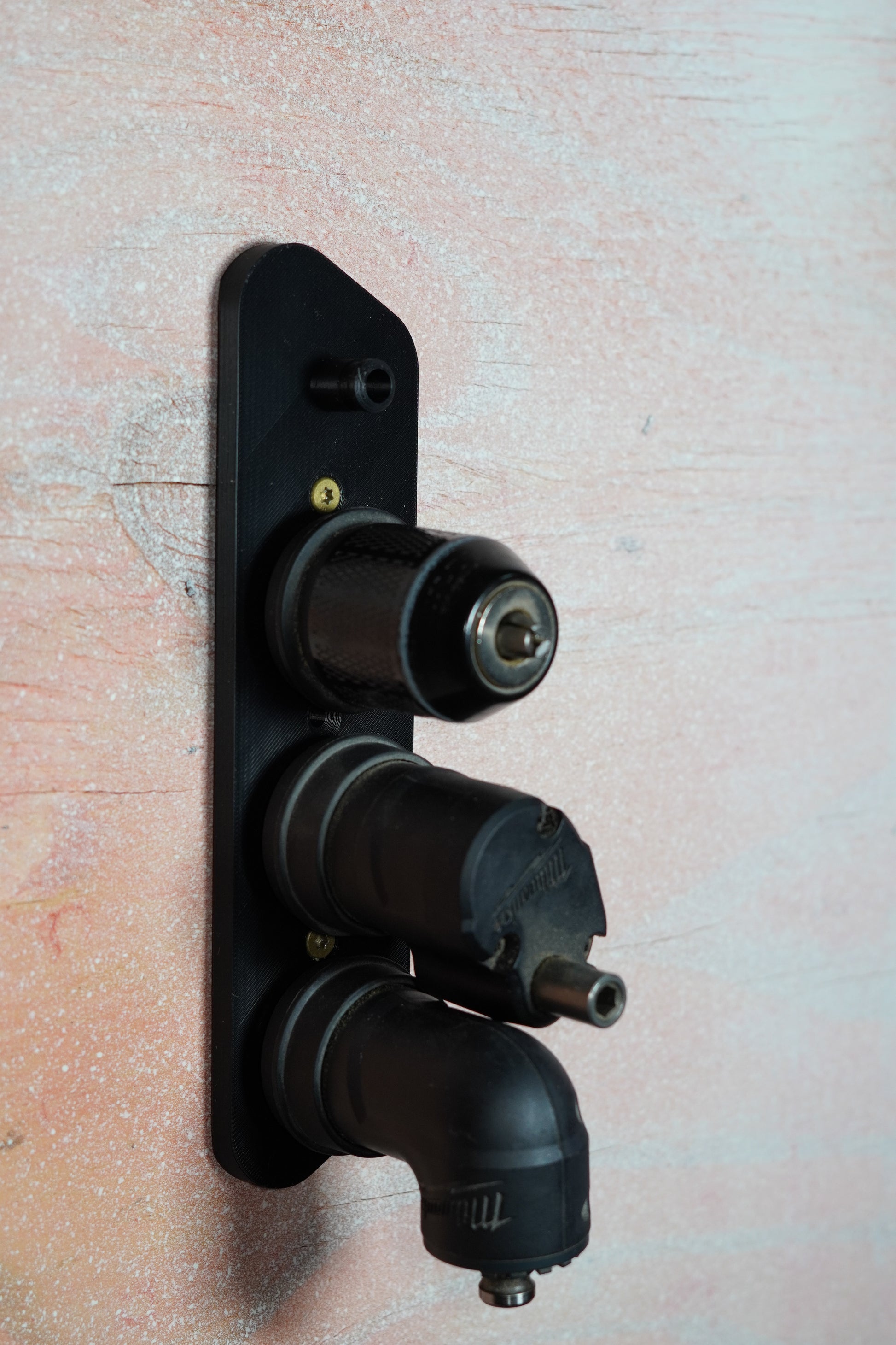 Close-up of mount design and 3D printed detail