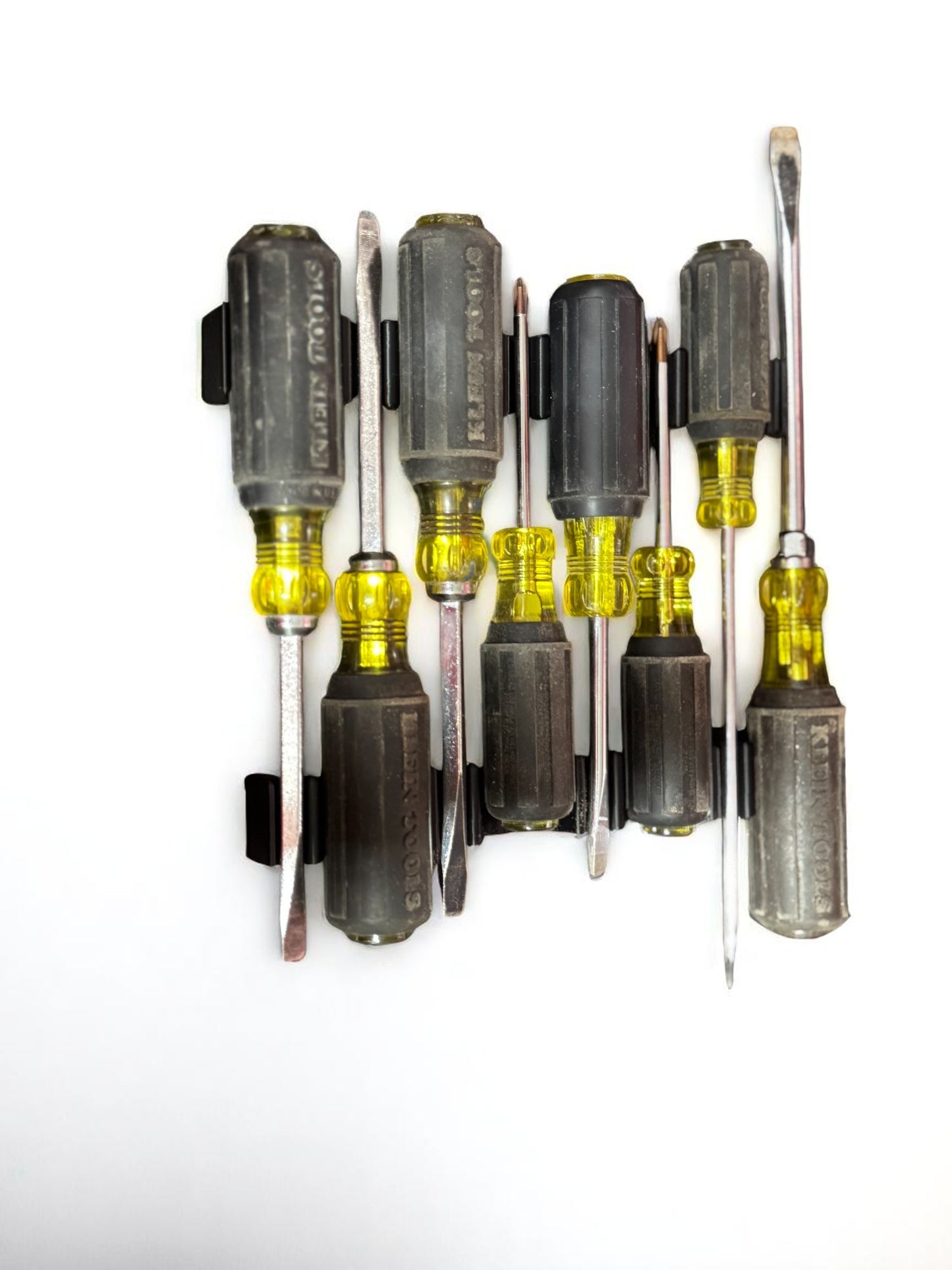 Magnetic Screwdriver Rack – 6-Slot Drawer Organizer for Full-Size Drivers | 3D Printed Tool Tray by DigitalTimber